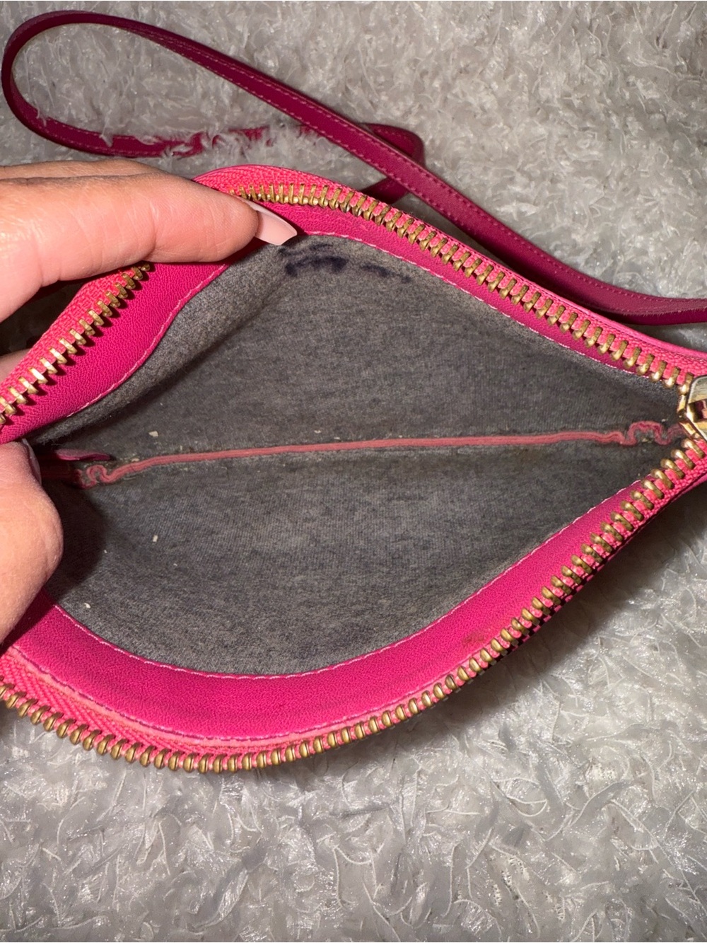 CELINE PINK LEATHER CROSSBODY 💕 - Picture 6 of 7